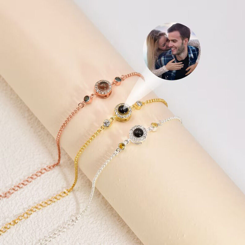 bracelet projection photo