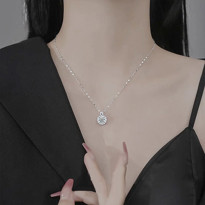 🌻🔥Elegant Zircon Sunflower Pendant in 925 Sterling Silver