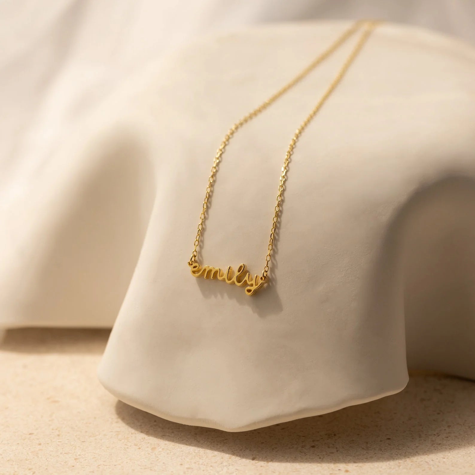 name necklace gold