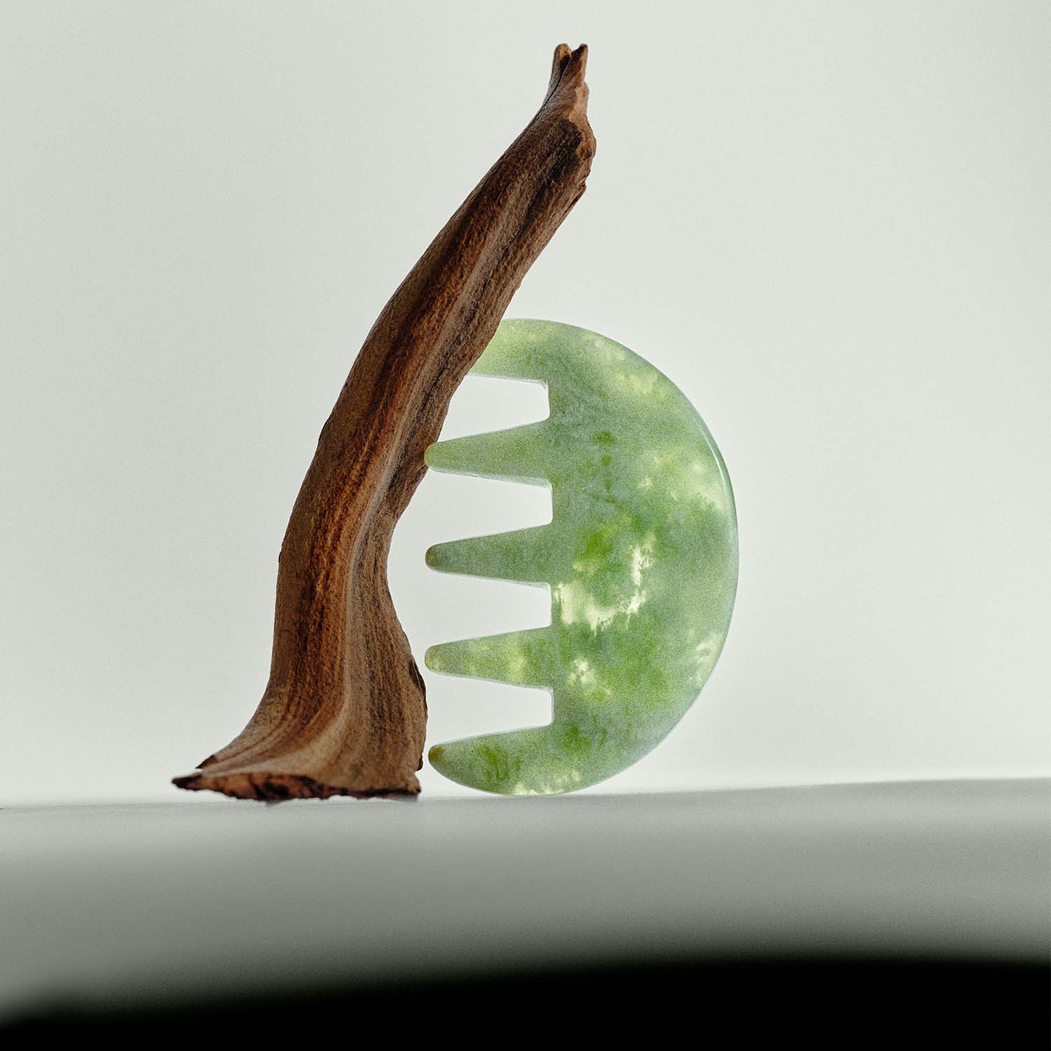 Scalp Stimulator - Jade